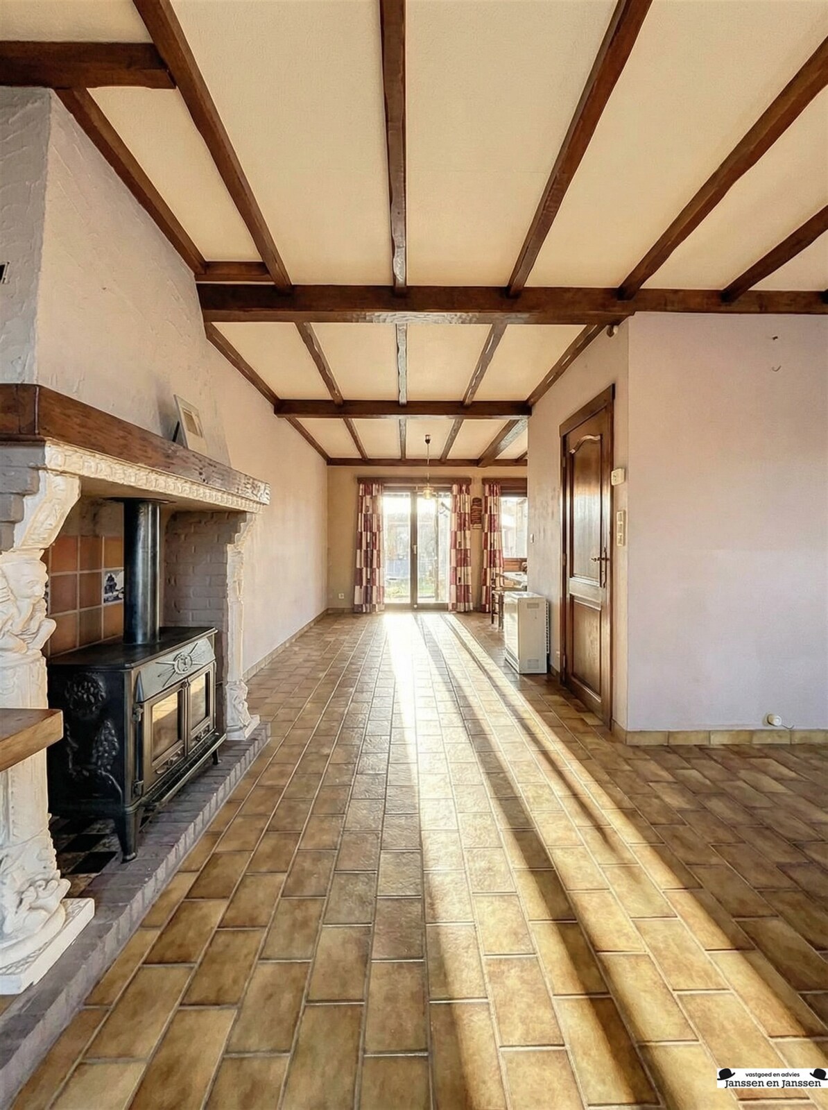 leeg-kamer-interieur