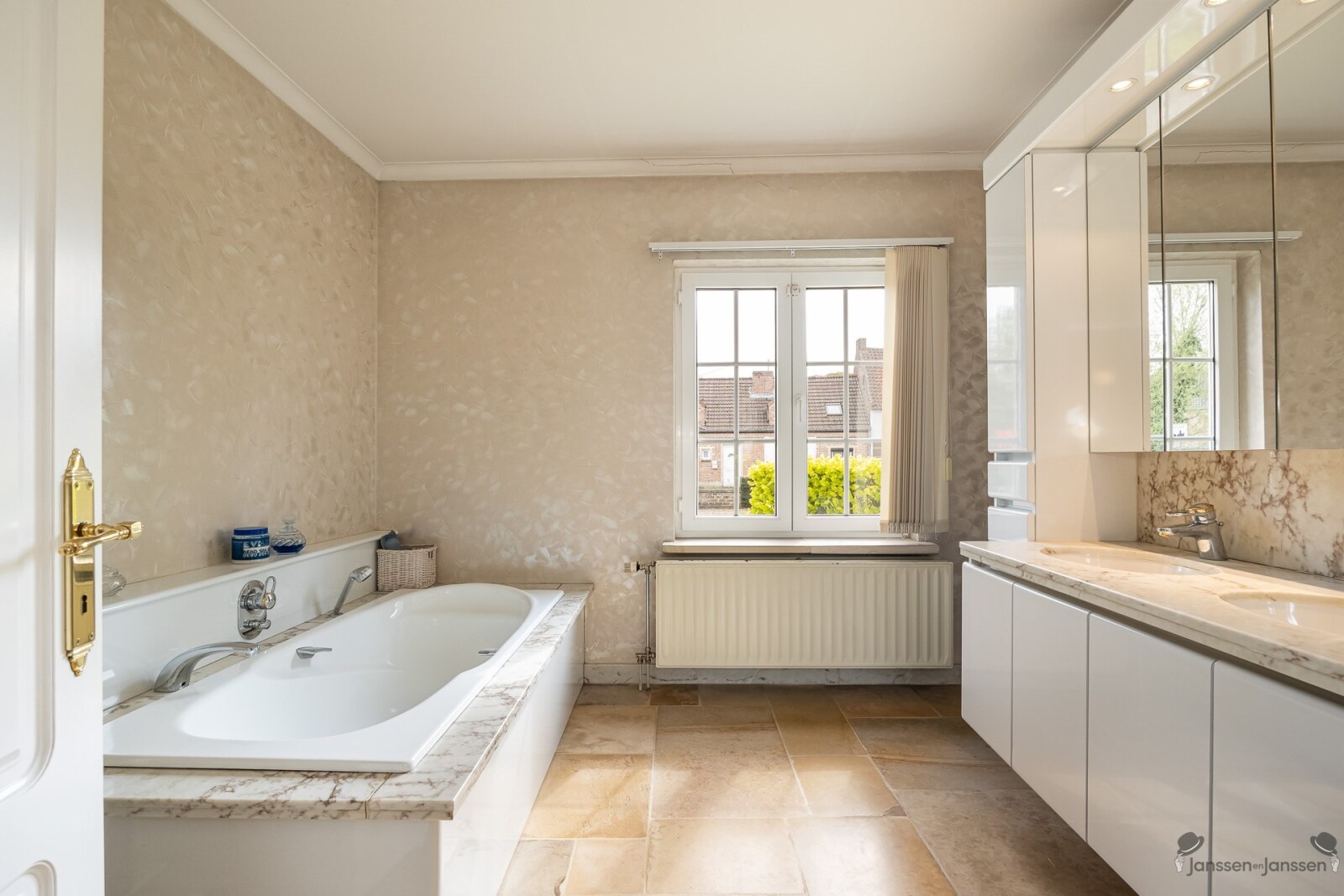 Badkamer beneden 