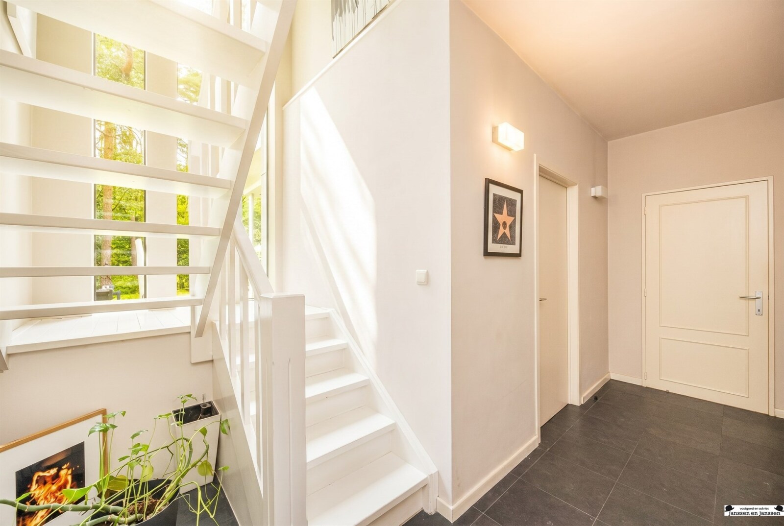 modern-white-staircase-hallway