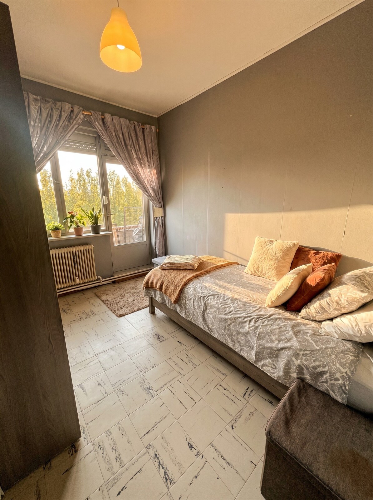 compact-gray-bedroom-interior