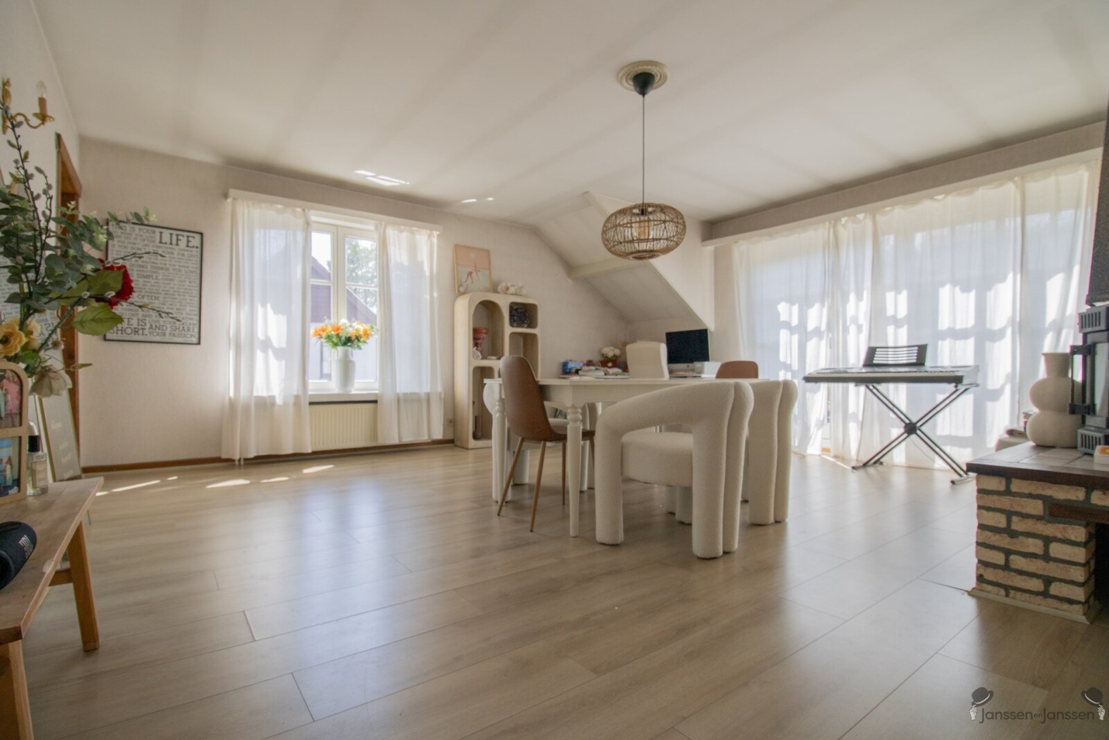 Woonkamer 1ste-1.jpg