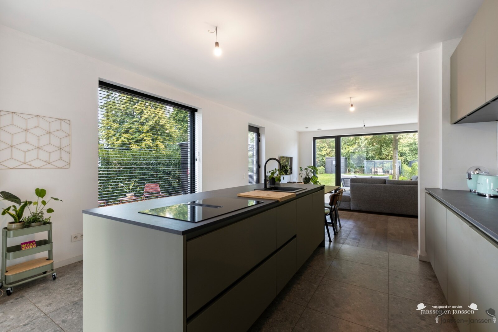 deurnestraat73980TessenderloHam-09_logo_highres.jpg