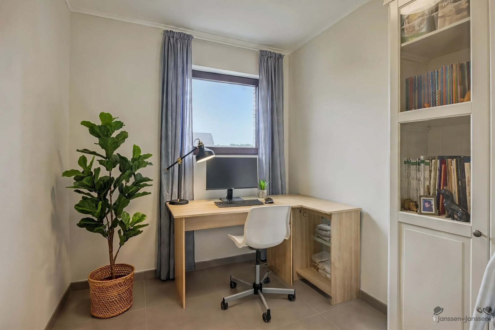 sewing-and-hobby-room-interior